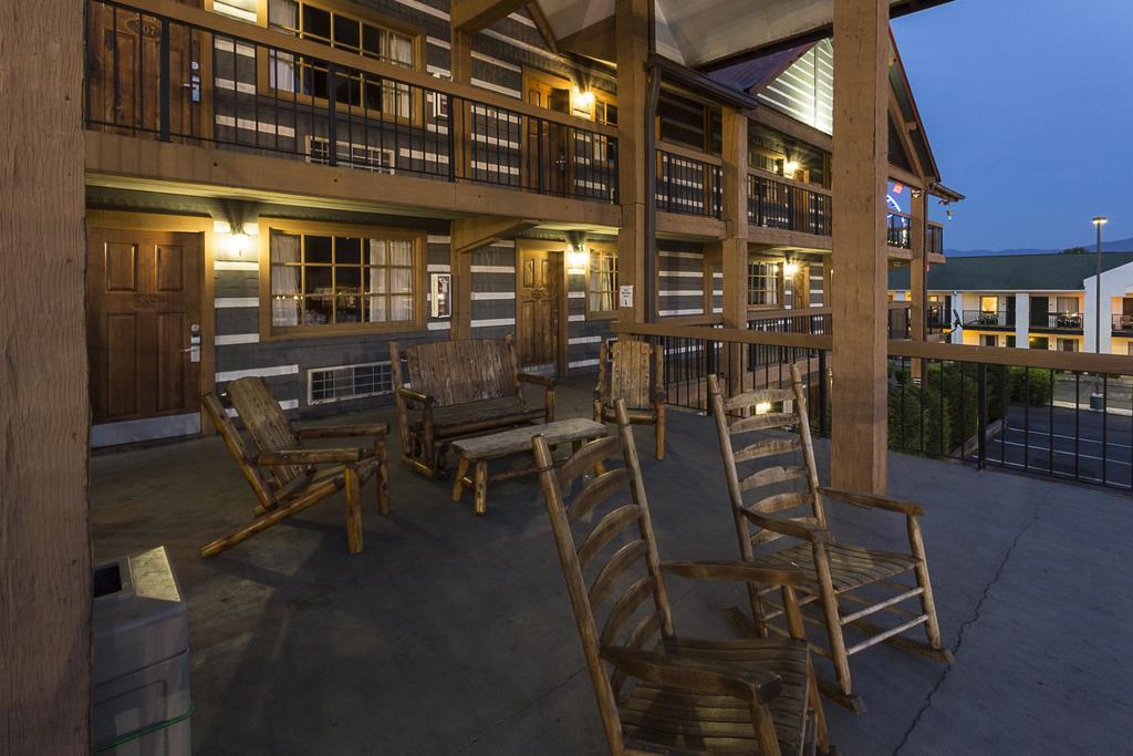 Timbers Lodge Пиджен Фордж Екстериор снимка