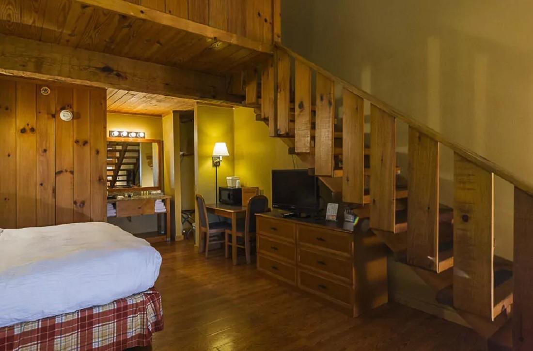 Timbers Lodge Пиджен Фордж Екстериор снимка